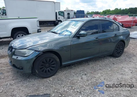 2009 BMW 328I xDrive z USA, uszkodzony, nr VIN WBAPK53529A513882